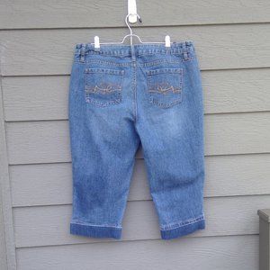 Apt. 9 Medium Blue Cropped Denim Jeans
